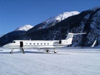 charter a gulfstream G550