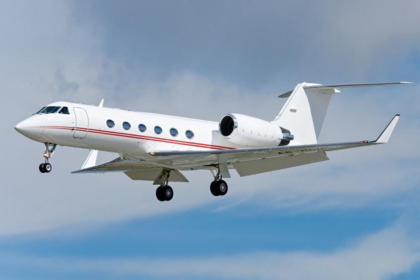 Gulfstream-G400-PrivateFly-AA9826