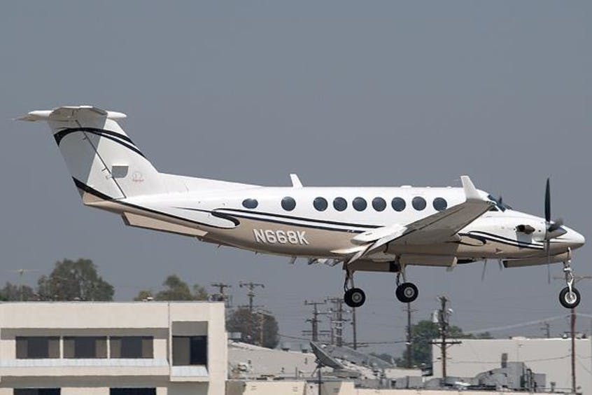 Beech-BE350-KingAir-PrivateFly-AA1118