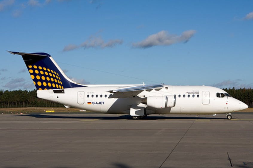 BA146-200-Avro-RJ85-PrivateFly-AA6040